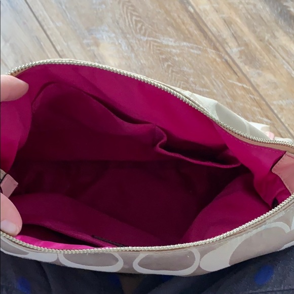 Coach purse - Picture 3 of 3